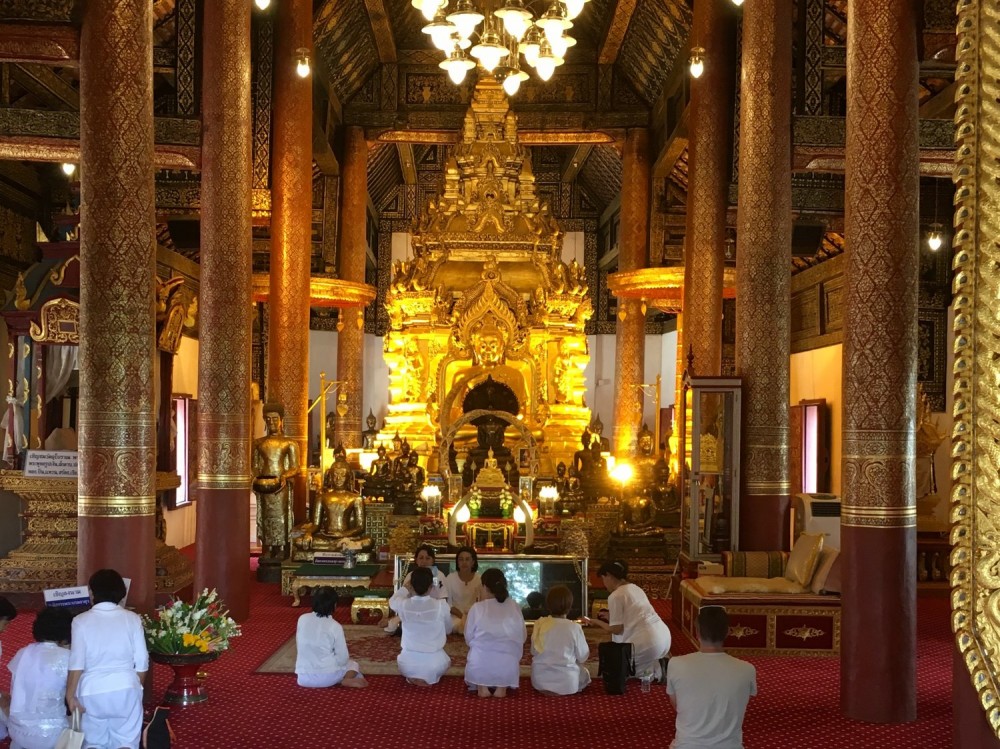 Templo en Chom Tong en Tailandia, Dr Lina Rubiano, tailandia, PANDORASCODE, sabiduria ancestral, Covid 19, budismo, buda, bienestar